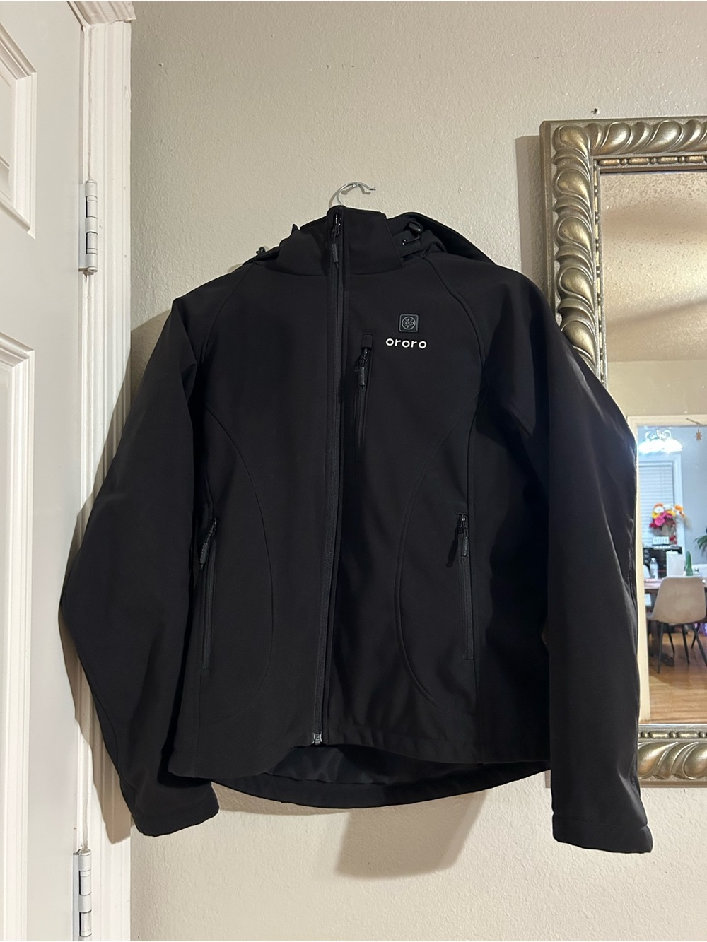 Ororo Black Softshell Hooded Jacket es solo la chamarra